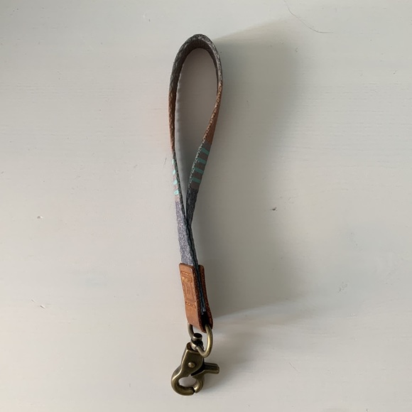 Thread Wristlet Keychain - Picture 3 of 3